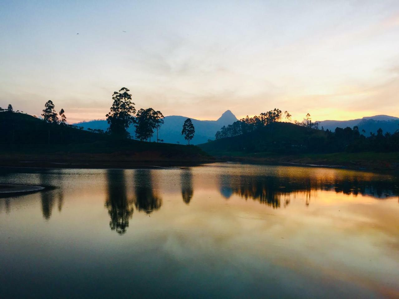 Butterfly Mountain Lake Side Maskeliya Buitenkant foto